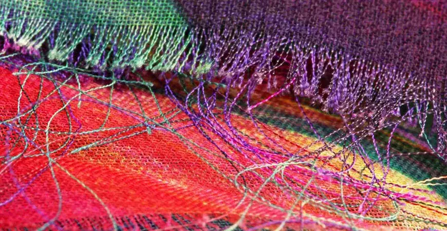 Jak zapobiec strzępieniu wykładziny - skuteczne metody na trwałość