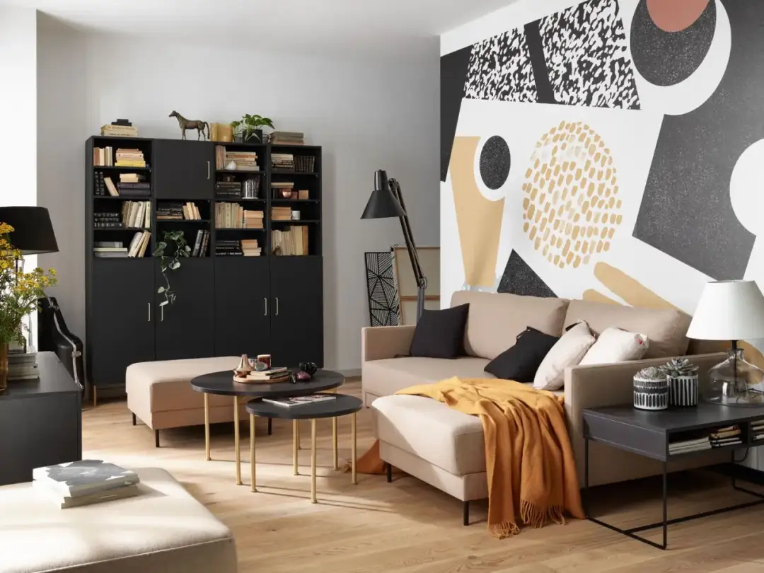 Co na ścianę w salonie? Odkryj stylowe pomysły na dekoracje