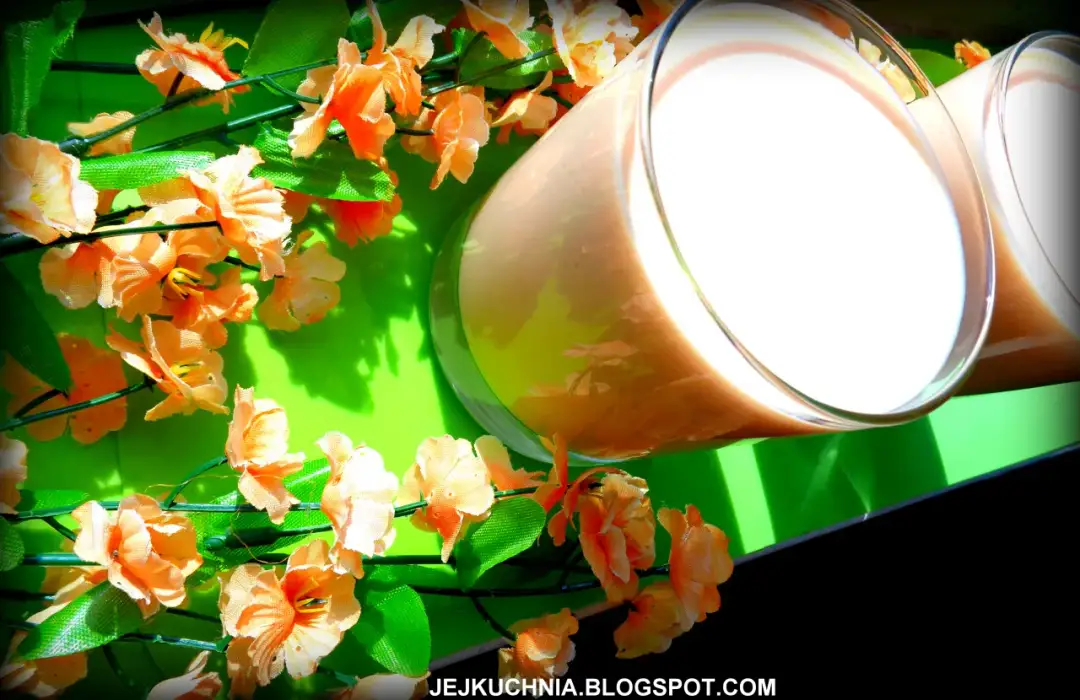 Brzoskwiniowy koktajl: 10+ przepisów na zdrowie i orzeźwienie!