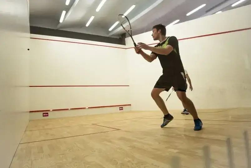 Squash Kalisz - idealne miejsce na korty, treningi i turnieje