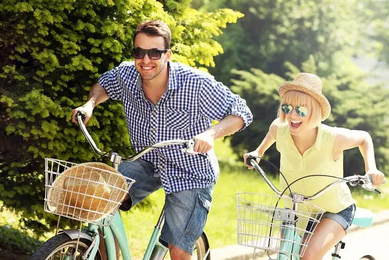 Sobota z żoną: 7 pomysłów na niezapomniany czas we dwoje