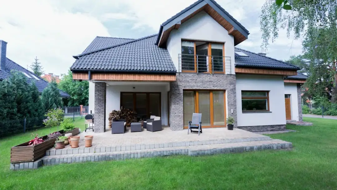 Jak ocieplić budynek skutecznie i uniknąć kosztownych błędów