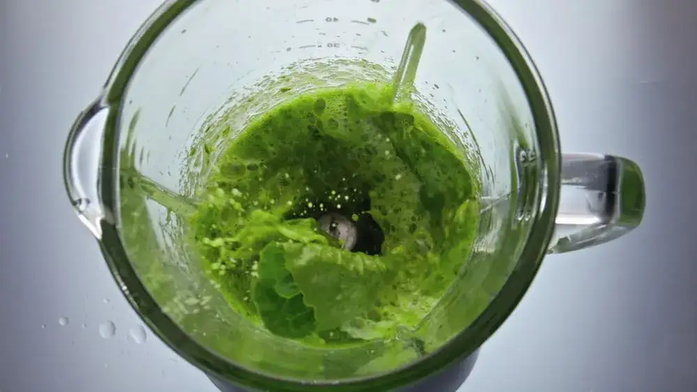 Koktajl z pietruszki na odchudzanie – skuteczny sposób na redukcję wagi