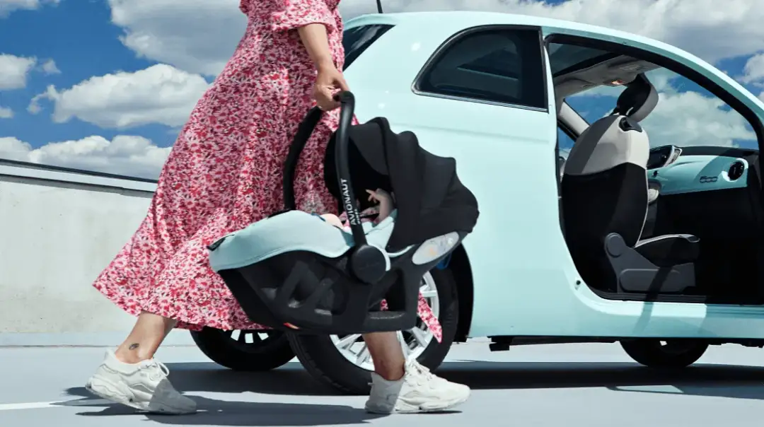 Jak przewieźć noworodka ze szpitala do domu bezpiecznie i komfortowo