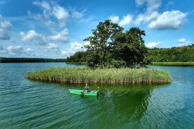 Jezioro Paklicko Wielkie: atrakcje, noclegi i tajemnice przyrody w jednym miejscu