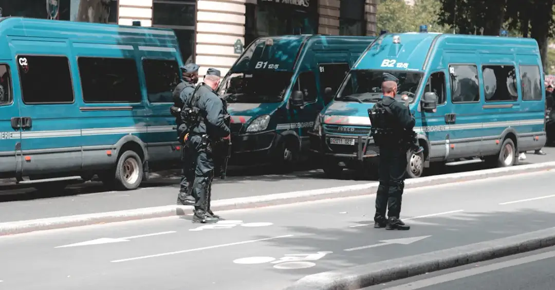 Prawo policji do przeszukania: Co powinieneś wiedzieć o swoich prawach?