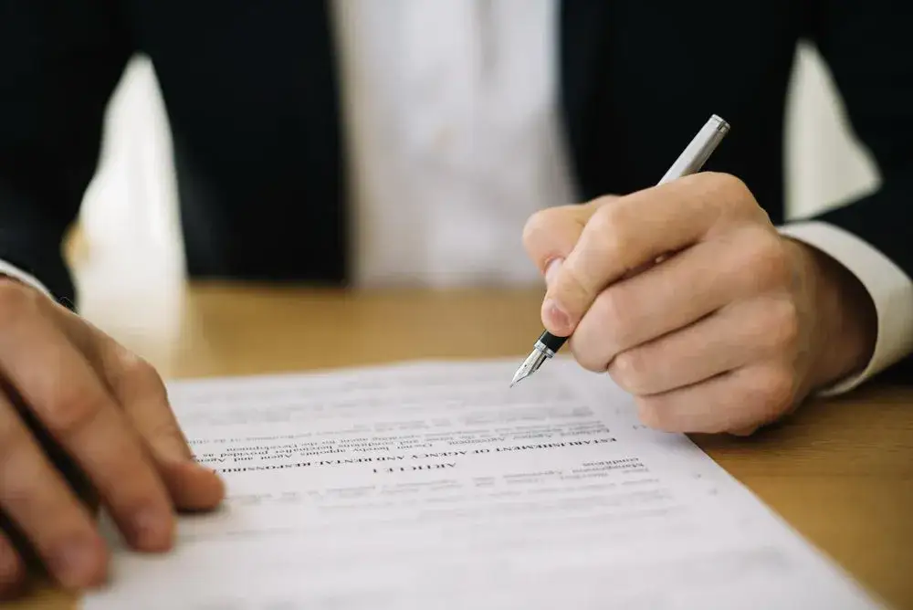 Umowa przedwstępna z deweloperem - kluczowe elementy, na które warto zwrócić uwagę