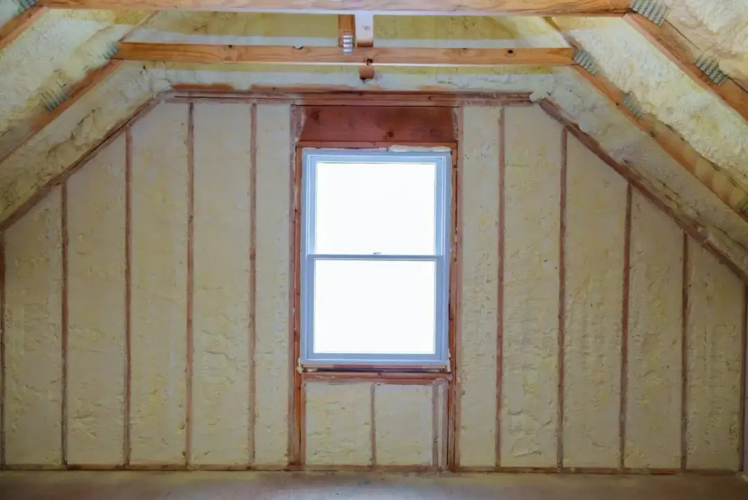 Czym ocieplić dom szkieletowy? Oto najlepsze materiały i metody