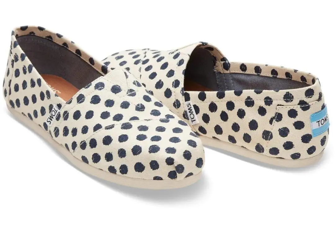 TOMS Damenschuhe: Modelle, Passform & Pflege Ihr Kauf-Guide