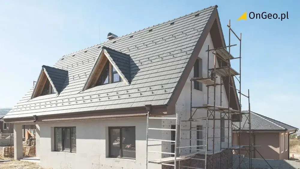 Dom na działce rolnej: Jak zbudować? Koszty, pułapki, zmiany 2026