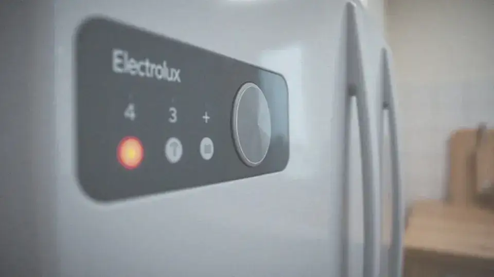 Zamrażarka Electrolux: Ustaw -18°C i oszczędź na rachunkach!