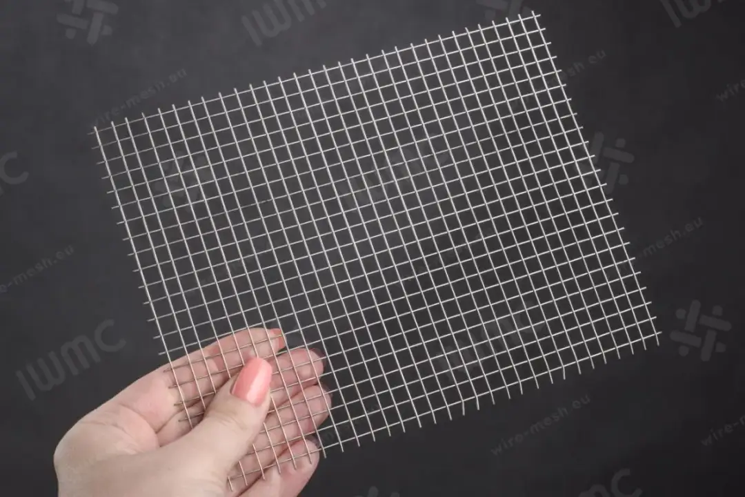 Siatki zgrzewane ze stali nierdzewnej