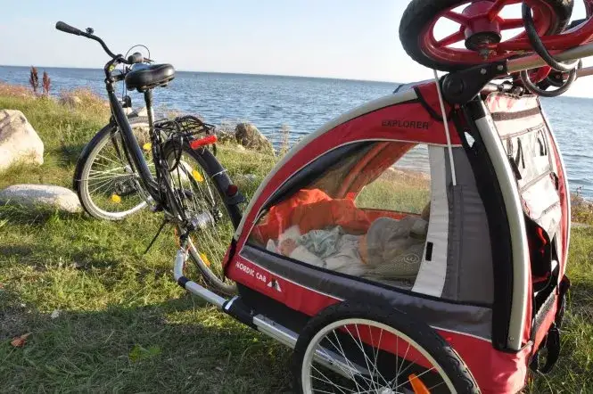 Gdzie na rower z dzieckiem w Warszawie? Najlepsze trasy i porady