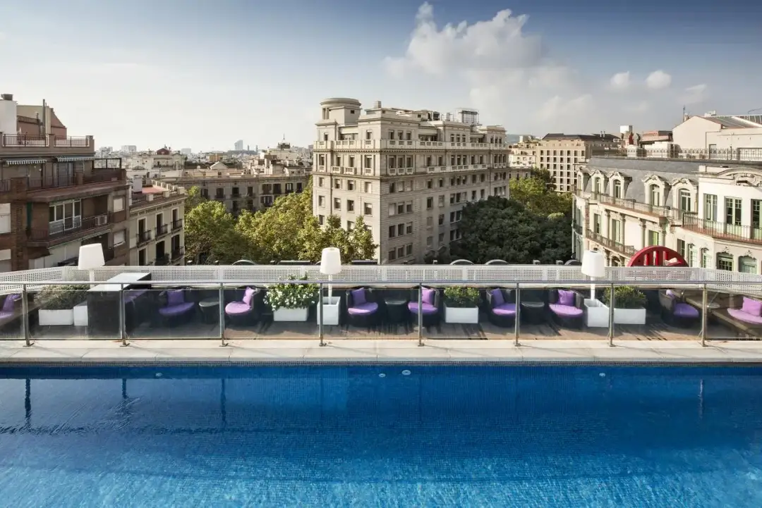 Najlepsze noclegi w Barcelonie - unikaj drogich pułapek i wybierz mądrze