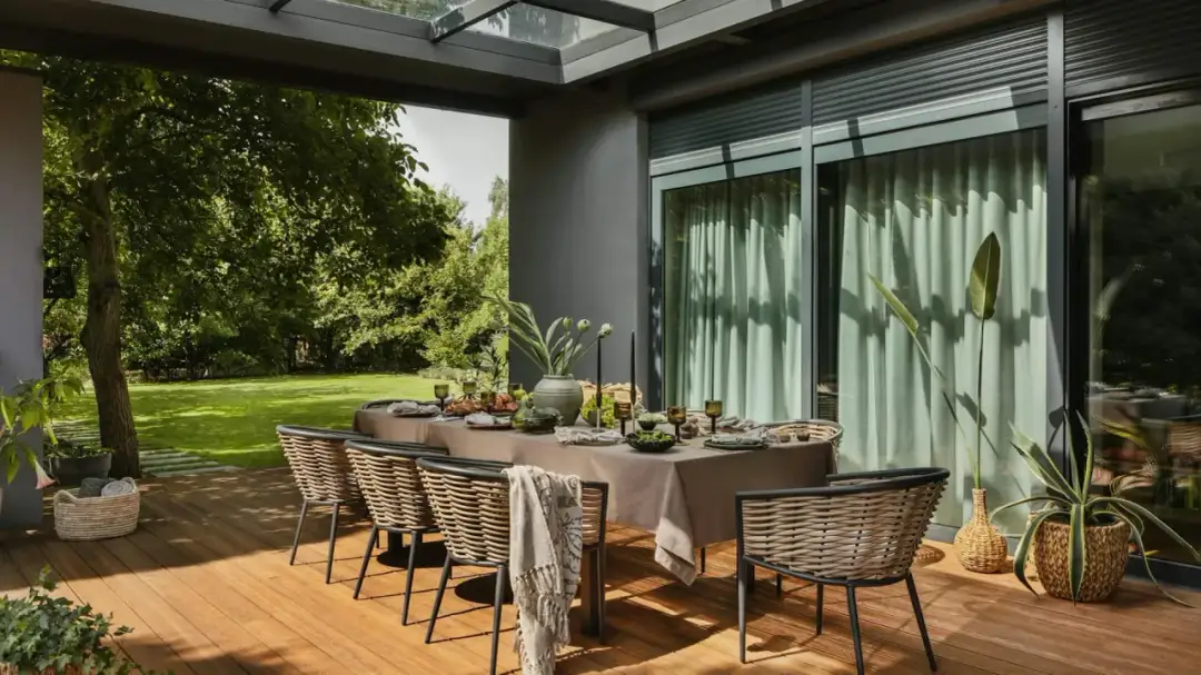 Taras czy balkon? Jak podjąć najlepszą decyzję? Analiza eksperta