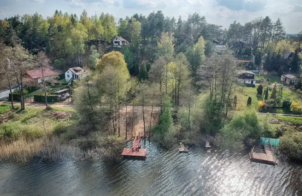 Najlepsze pola namiotowe nad jeziorem Kujawsko-Pomorskie na wakacje
