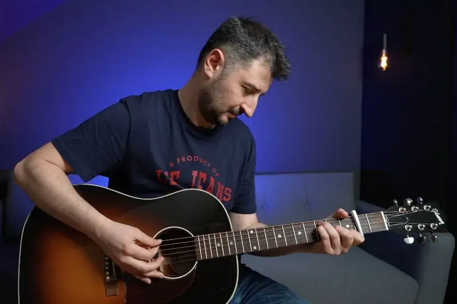 10 najlepszych kursów nauki gitary w 2023 roku