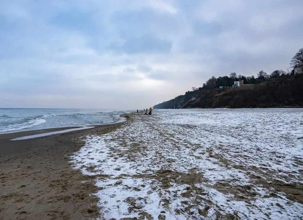 Gdzie nad morze zimą? Odkryj wyjątkowe miejsca i atrakcje