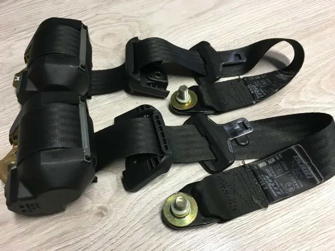 Jak wymienić pas bezpieczeństwa Seicento i uniknąć błędów przy montażu