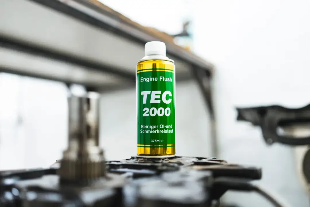 Ile kosztuje płukanie silnika? Sprawdź ceny i metody, które warto znać