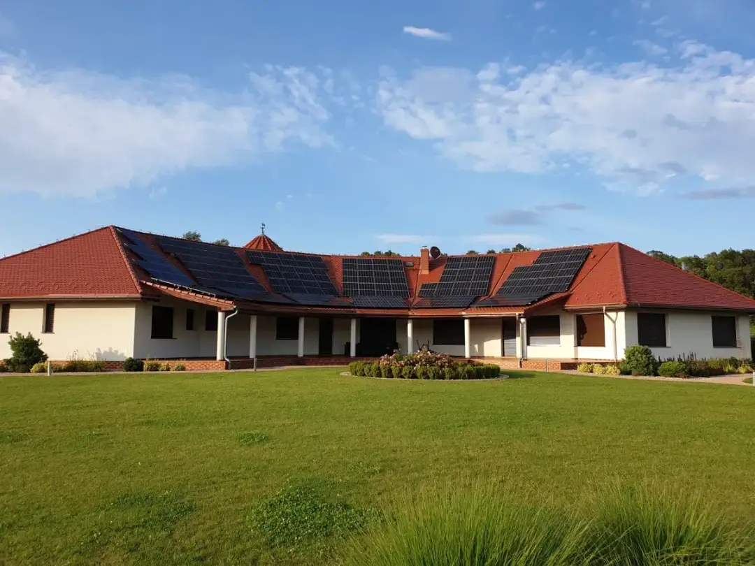 Fotowoltaika ile kW na dom jednorodzinny - uniknij wysokich kosztów energii