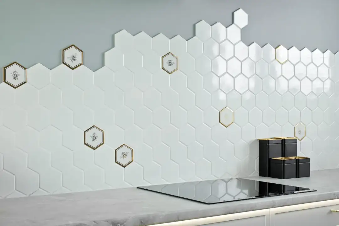 Jaka farba do kafelek? Odkryj trwałe rozwiązania na lata Jaka farba do kafelek? Odkryj trwałe rozwiązania na lata