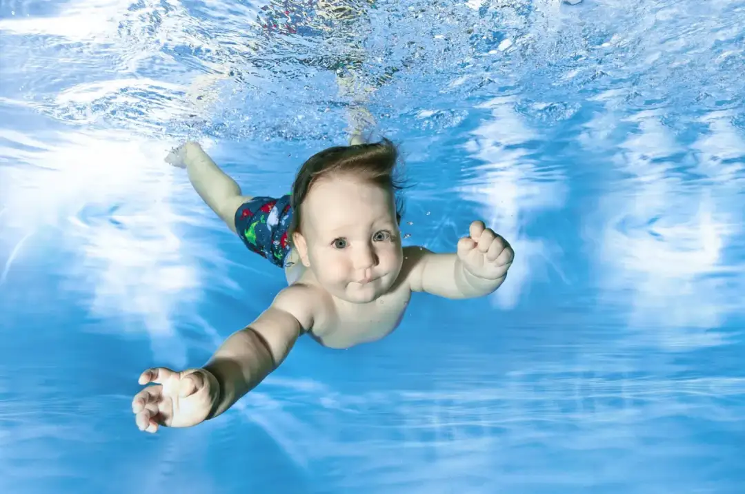 Zajęcia z pływania dla dzieci – wybierz najlepsze opcje dla maluchów