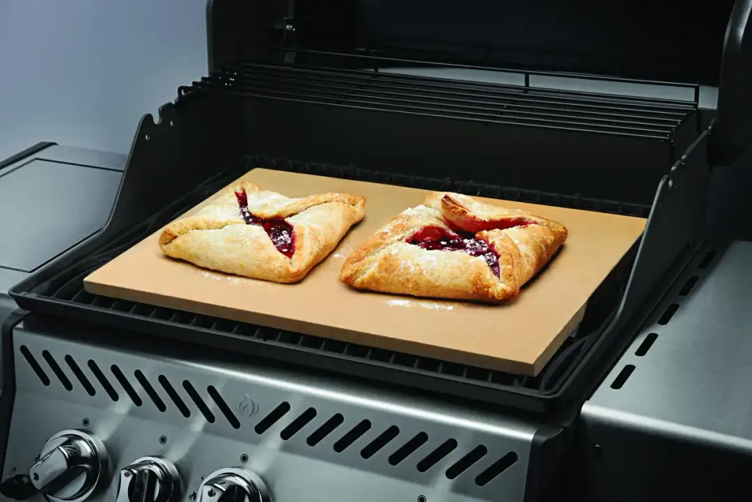 Jak czyścić kamień do pizzy, aby uniknąć uszkodzeń i zabrudzeń