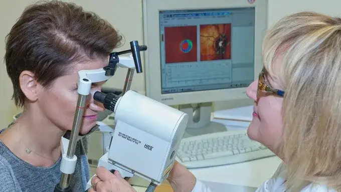 Ile kosztuje wizyta u okulisty bez ubezpieczenia w Polsce? Ceny zaskakują