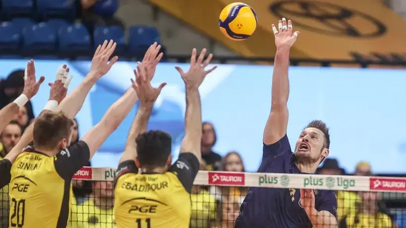 Ile zarabiają siatkarze w Polsce? Zaskakujące fakty o pensjach