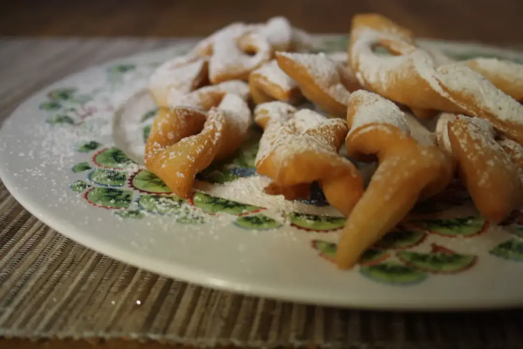 Przepis na ciasto po niemiecku z tłumaczeniem, który zachwyci smakoszy