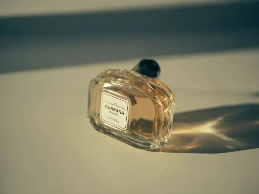 Perfumy Souvre: Gdzie kupić bezpiecznie? Poradnik 2025