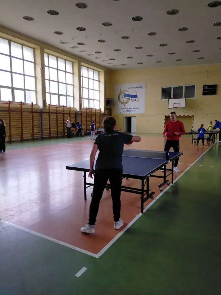 Gdzie zagrać w tenis stołowy w Krakowie? Sprawdź najlepsze miejsca