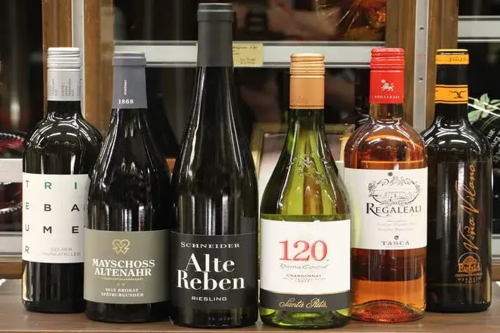 Welcher Wein passt zu Karpfen? Die besten Empfehlungen für Ihr Essen