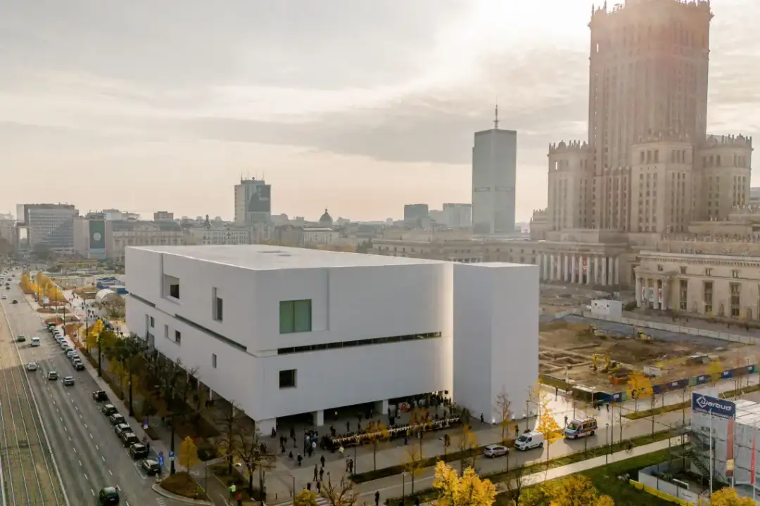 Nowe muzeum sztuki nowoczesnej w Warszawie - co warto wiedzieć?