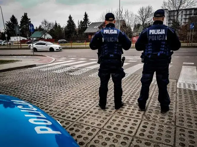 Jak wygląda praca policjanta na zmiany: szczegółowy opis systemu pracy