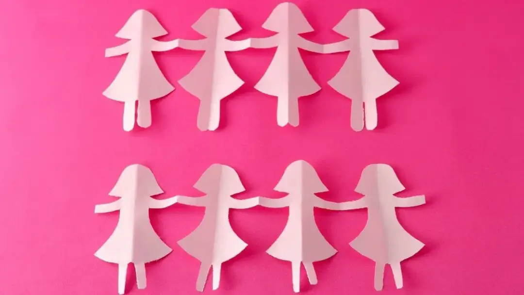 Pomysły na Dzień Kobiet do przedszkola, które zachwycą dzieci i mamy