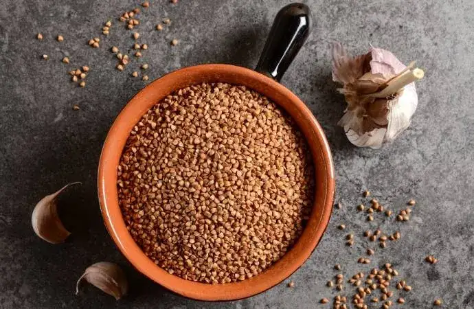 Czy w kaszy jest gluten? Odkryj prawdę o kaszy gryczanej i jaglanej