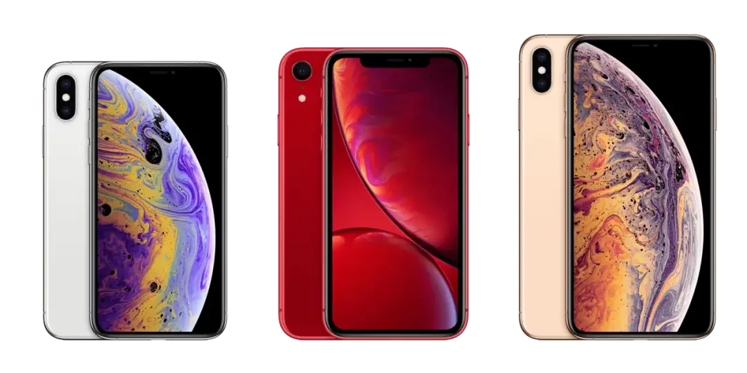 Trzy iPhone'y: biały, czerwony i złoty, z kolorowymi tapetami na ekranach.