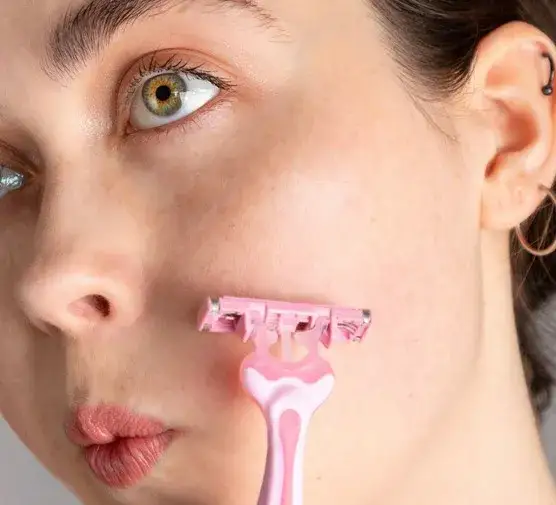 Jak zrobić domowy wosk cukrowy? Gładka skóra bez podrażnień!