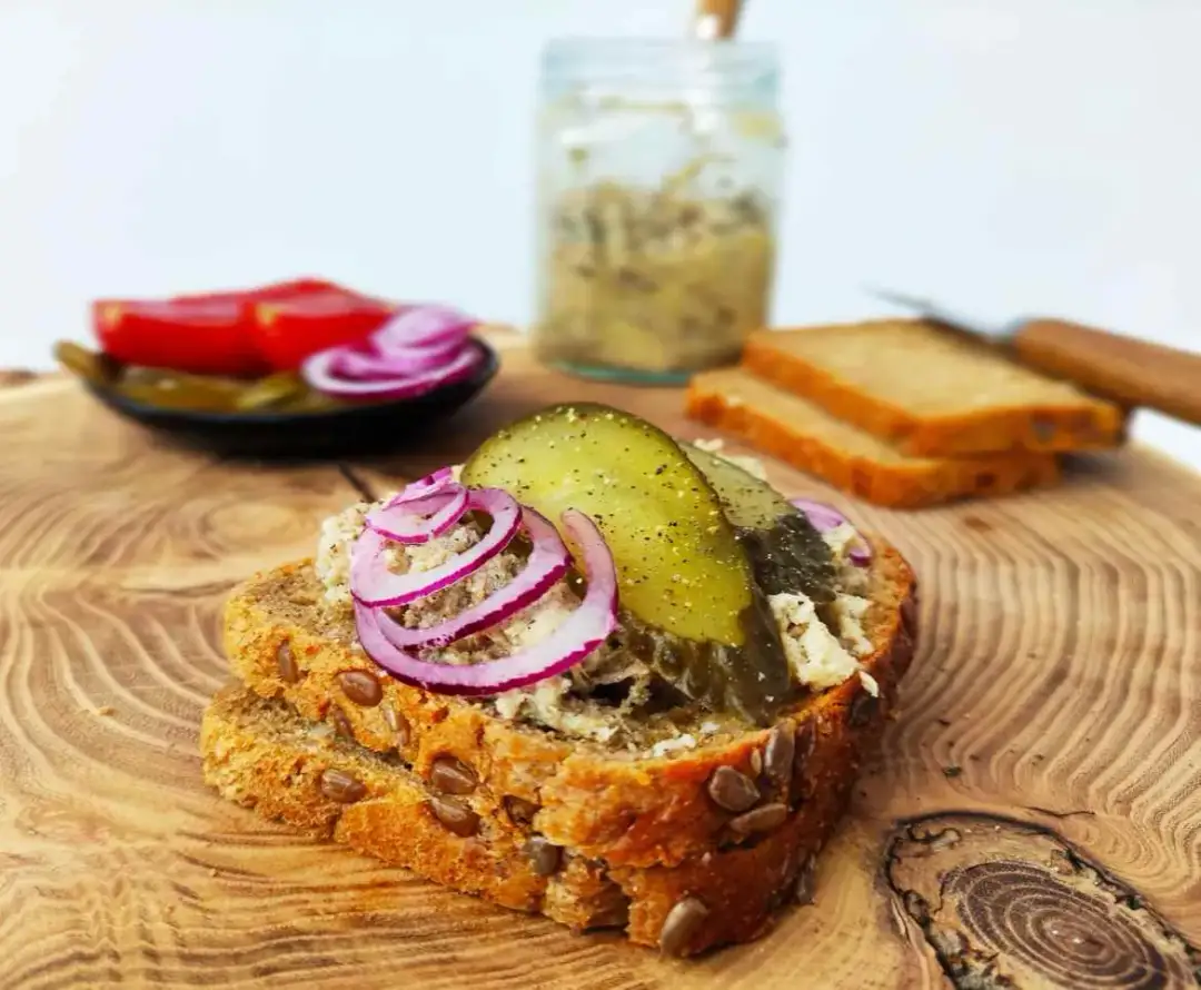 Co smażyć na smalcu? Odkryj najlepsze potrawy i przepisy