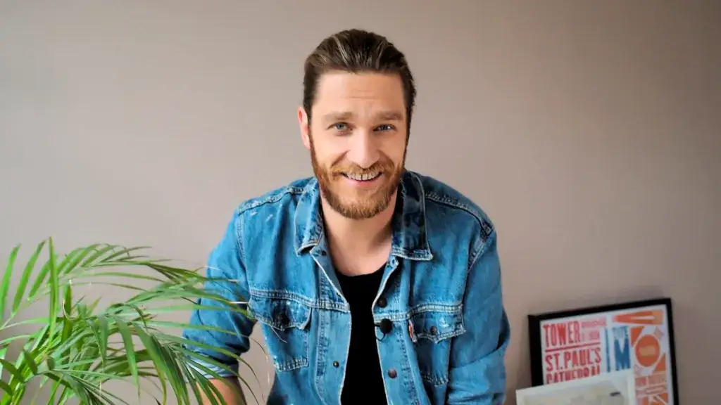 Ekskluzywny Menel: Opanuj styl Kamila Pawelskiego. Poradnik