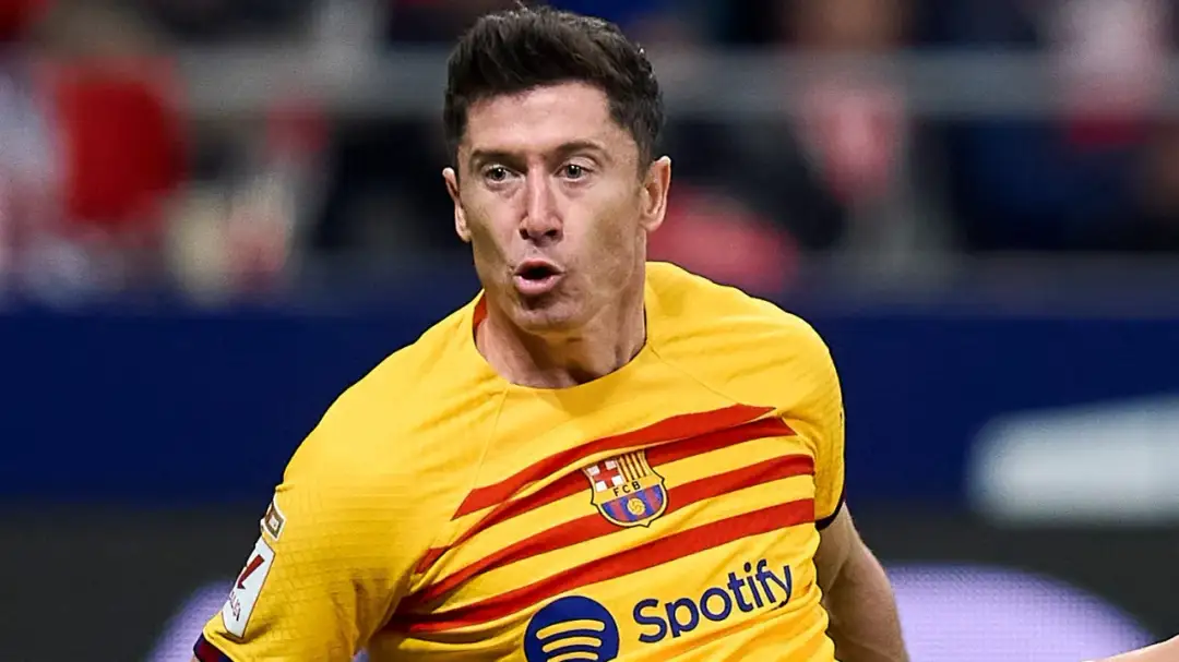 Zarobki Lewandowskiego na minutę – zaskakujące kwoty, które szokują