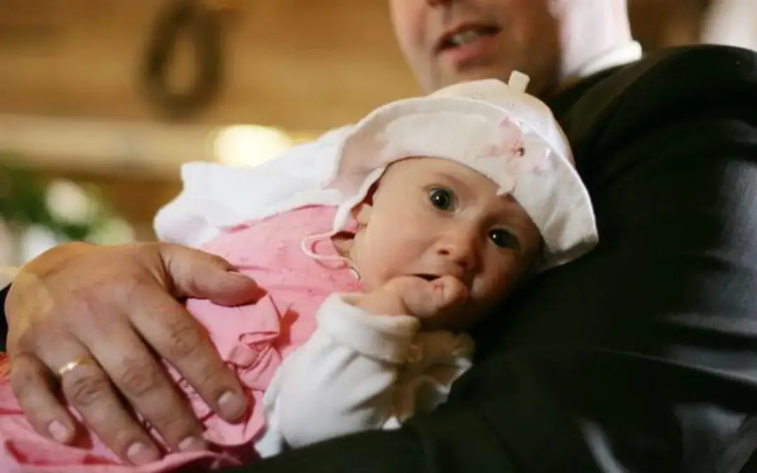 Czy becikowe zależy od dochodu? Sprawdź, jakie są limity dochodowe