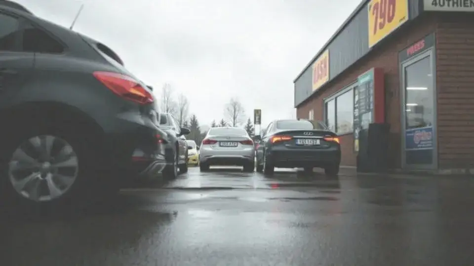 Ile kosztuje myjnia na Orlenie? Sprawdź ceny i pakiety mycia