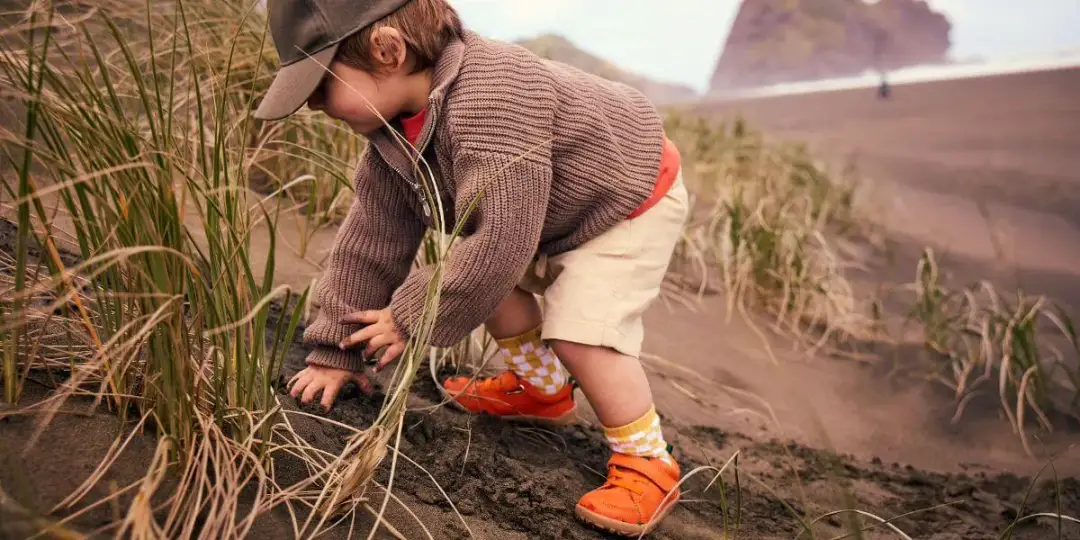 Buty barefoot dla dzieci - praktyczny poradnik wyboru obuwia