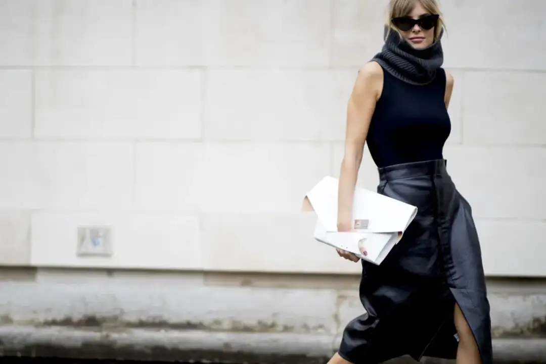 Falda de cuero negra: looks versátiles para cada ocasión