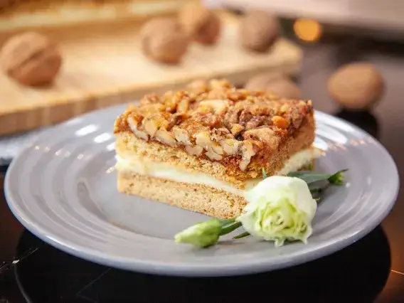 Przepisy Ewa Wachowicz: Pyszne ciasta orzechowe, które musisz spróbować