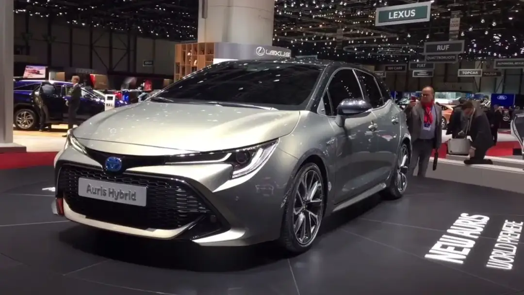 Prius czy Auris Hybrid? Która Toyota hybrydowa jest dla Ciebie?