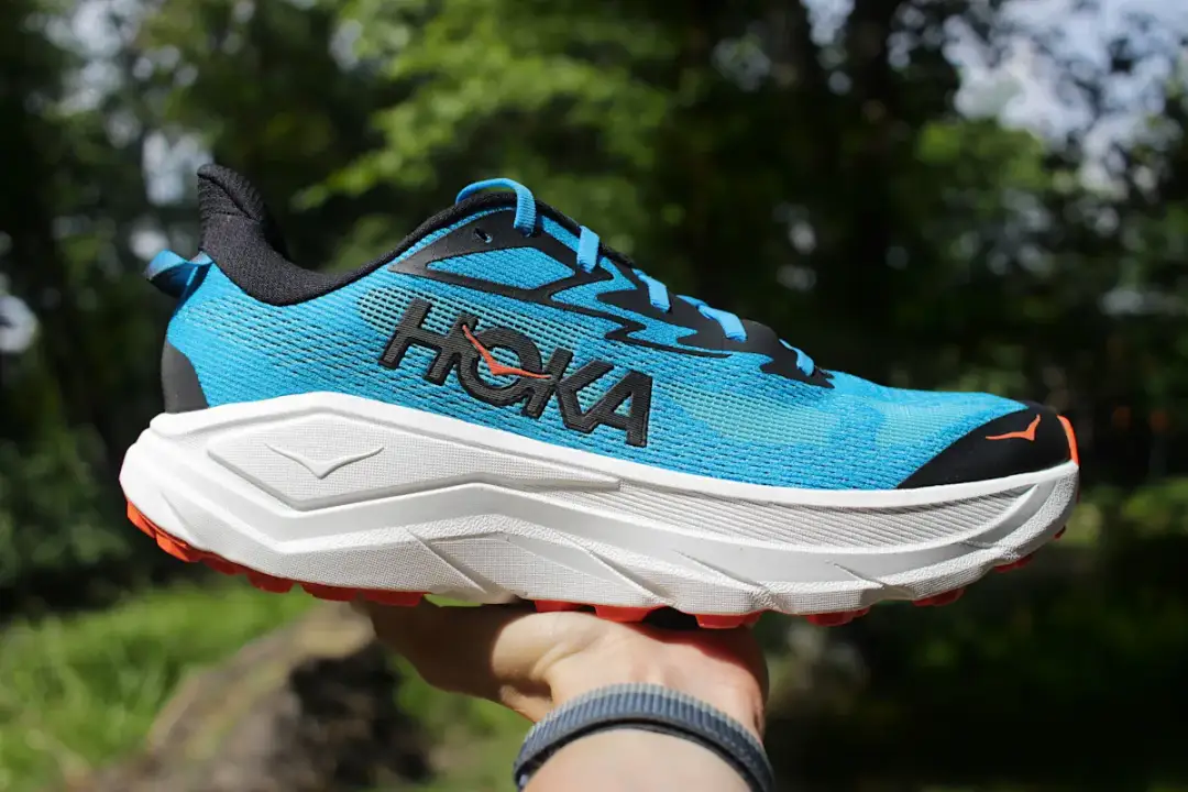 Hoka Challenger 8 - Król uniwersalności? Pełna recenzja i porównanie